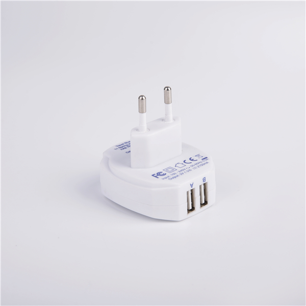 ZC2U-1 USB products Round two-pin plug to USB power plug