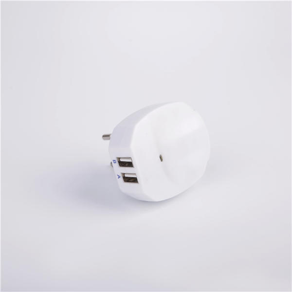 ZC2U-1 USB products Round two-pin plug to USB power plug