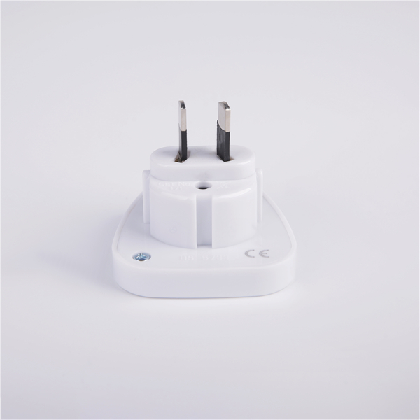 QZ71 Single transfer white British standard conversion plug